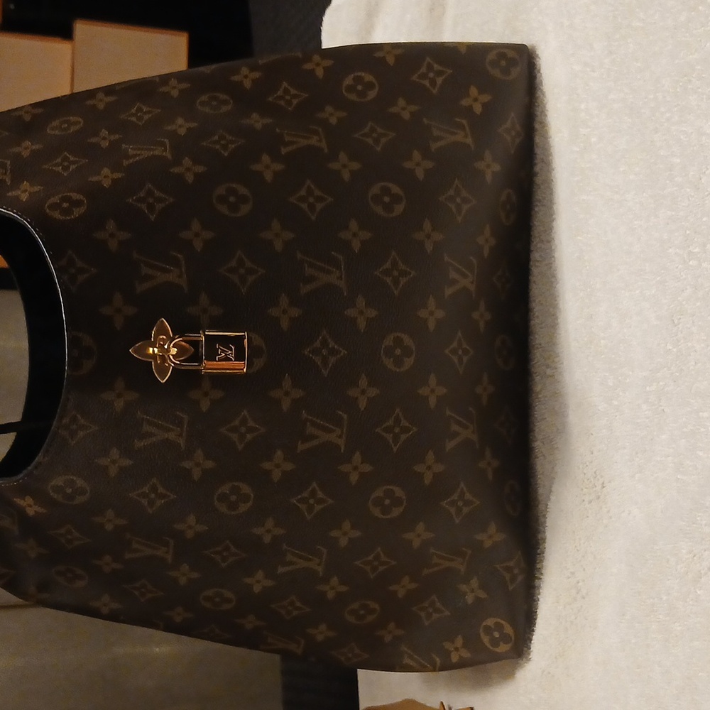 Louis Vuitton Brown Monogram Shoulder Bag - Picture 8 of 10